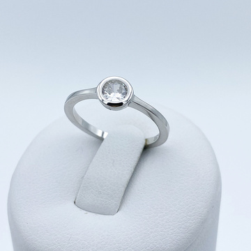Stříbrný prsten se zirkonem 4mm